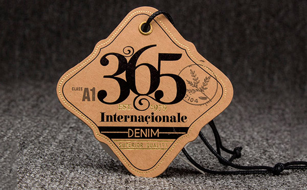 如何選擇一個(gè)好的印刷不干膠、服裝吊牌的廠家？