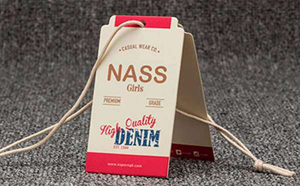 吊牌定做，選擇怎么樣的吊牌廠家更靠譜？